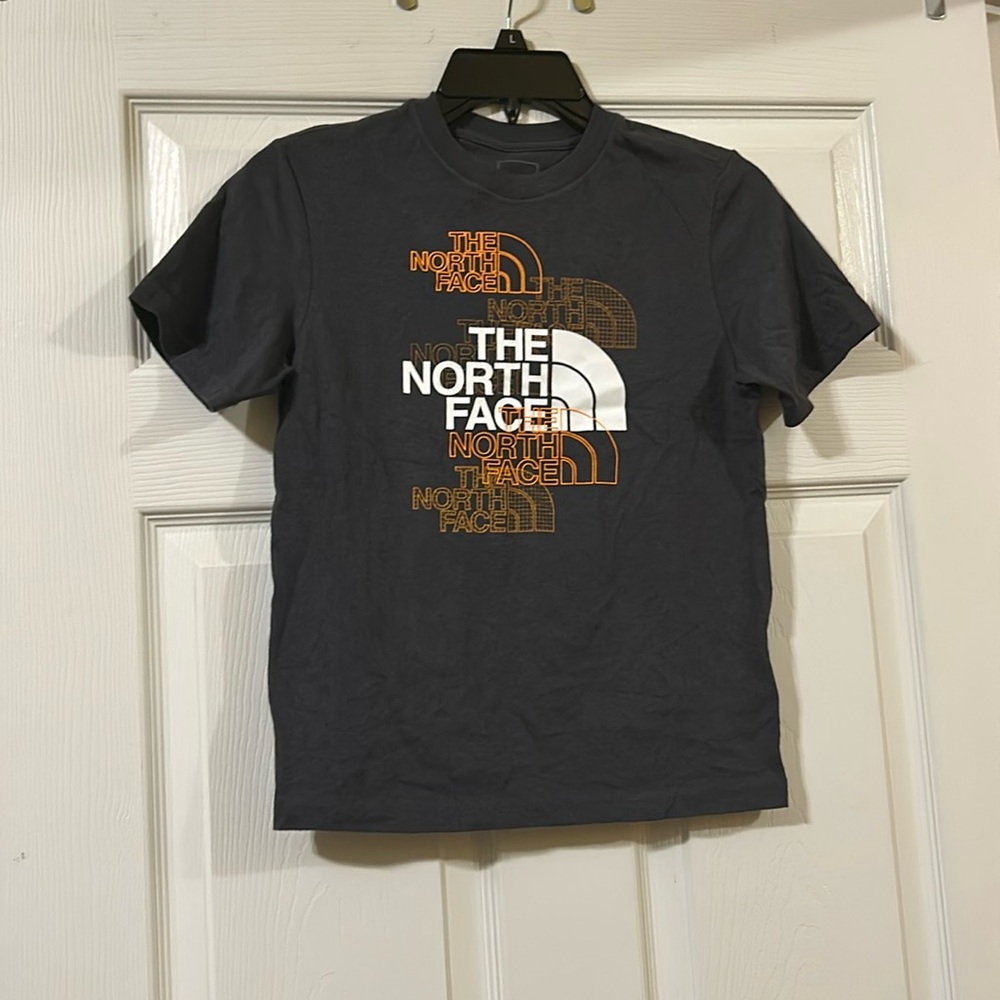 The Northface boys T-shirt with tags size 7/8 small